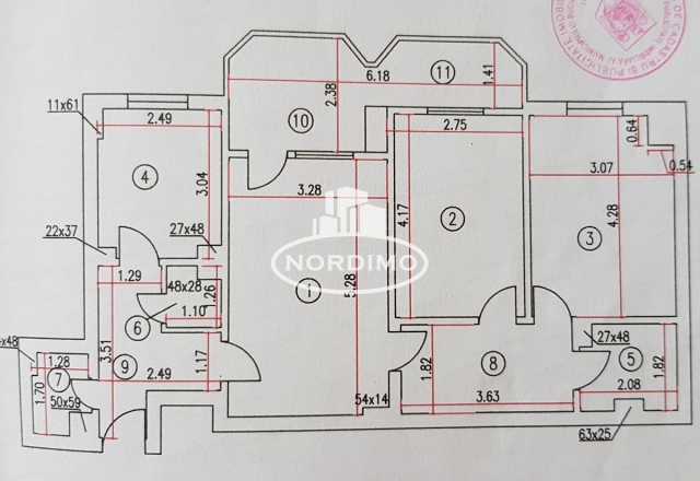 Apartament cu 3 camere, 2 bai si balcon 